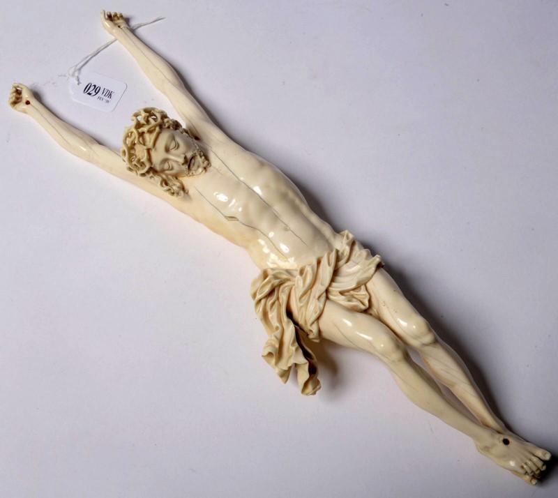 Christ janséniste en ivoire sculpté Epoque XVIIIème