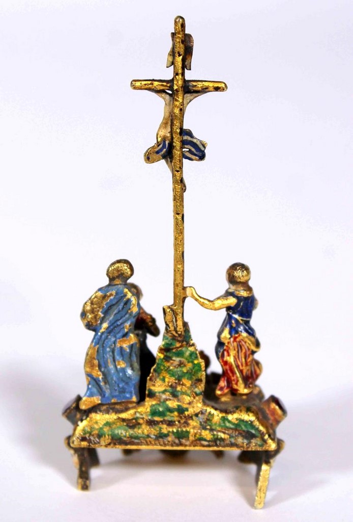 crucifixion en laiton doré et émaillé avec cabochons de verreLe Dos