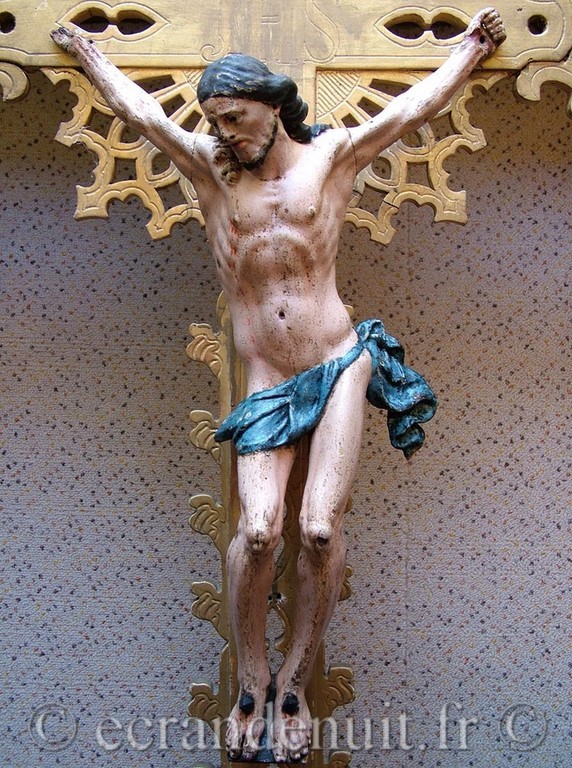 Christ en bois polychrome 17ème siècle