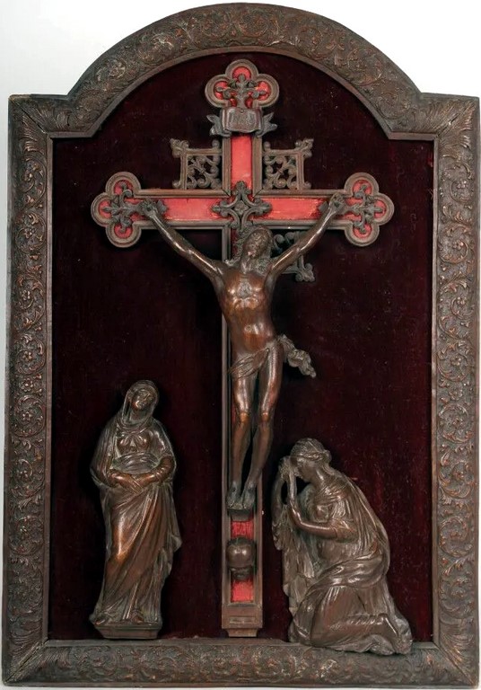 Crucifixion en bois de Sainte-Lucie
